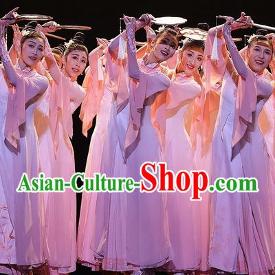 Costumes Of The 13th Taoli Cup Competition Of Classical Fan Dance Can You Not Remember Jiangnan
