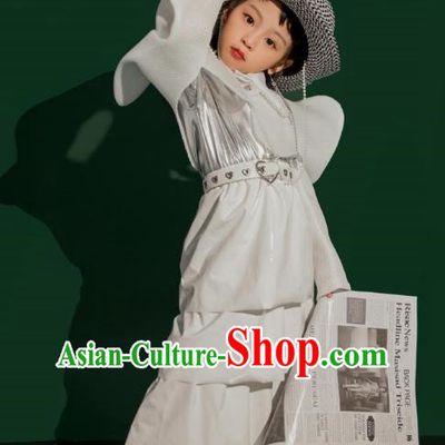 Trendy Children White Future Universe Elements Creative Theme Catwalk Technology Style Model Costumes Stage Performance Competition