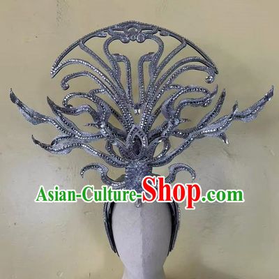 Opening Dance Show Feather Headdress Team Samba Carnival
