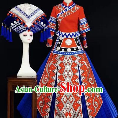 Bouyei Ethnic Costumes Catwalk Show