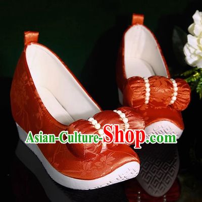 Antique Shoes Small Pillow Cloud Head Shoes Climbing Cloud Shoes Hanfu Shoes Increasing Height Cloud Head Bead Flowers