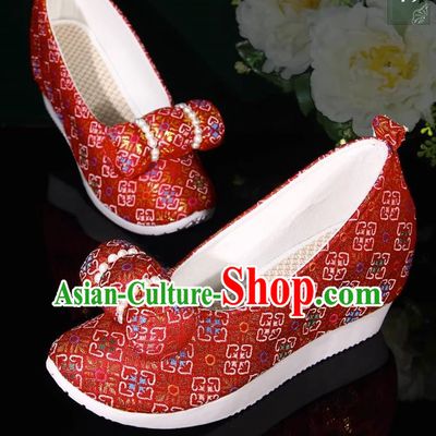 Red Hanfu Shoes Small Pillows Heightening And Restoration Green Climbing Cloud Shoes Cloud Head Cloth Shoes Horse Noodles Made In The Ming Dynasty