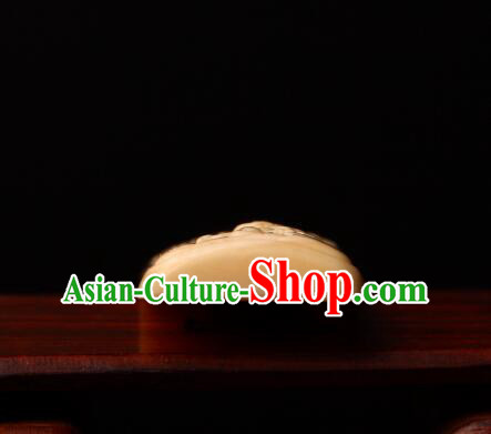 Chinese Microscopic Carving Ivory Sculpture Zodiac Tiger Pendant Chinese Microscopic Carving Ivory Sculpture Zodiac Tiger Pendant