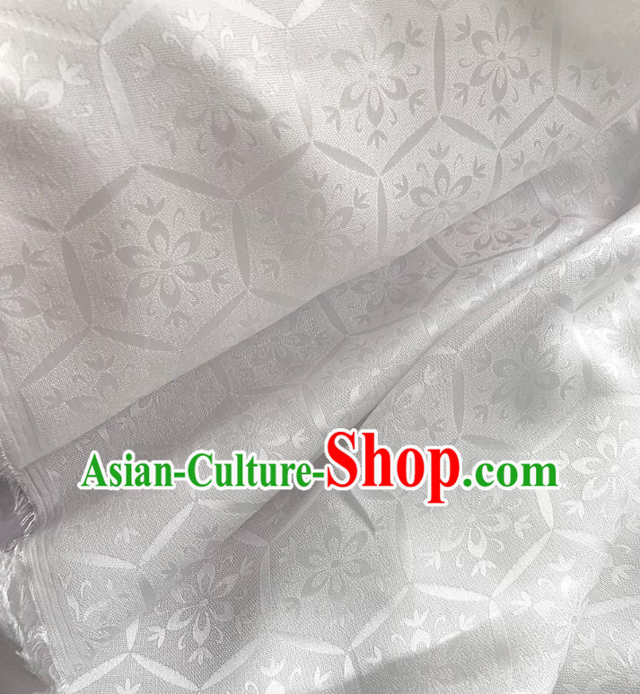 White China Traditional Tortoiseshell Pattern Fabric Cheongsam Cloth Jacquard Damask Classical Mulberry Silk White China Traditional Tortoiseshell Pattern Fabric Cheongsam Cloth Jacquard Damask Classical Mulberry Silk