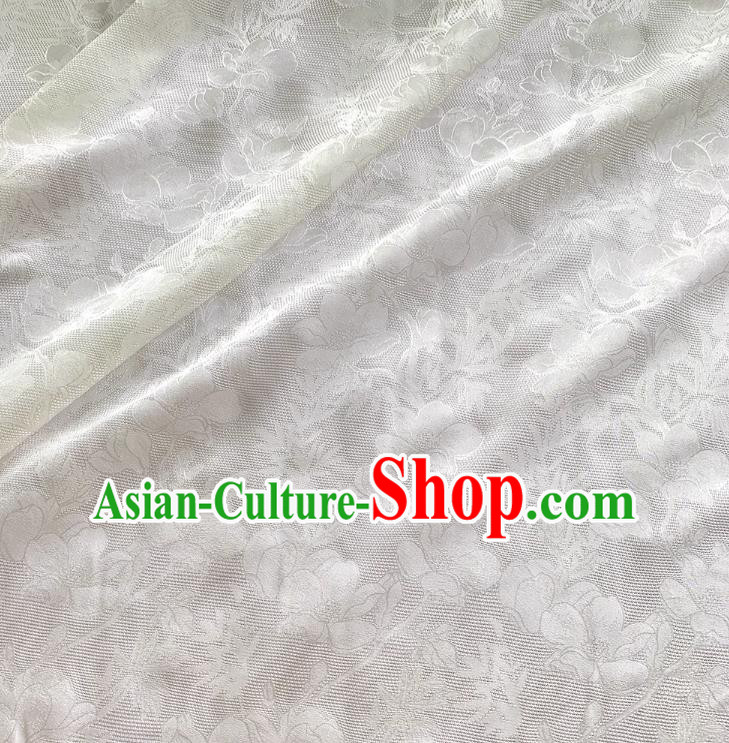 White China Jacquard Damask Classical Mulberry Silk Traditional Magnolia Pattern Fabric Cheongsam Cloth White China Jacquard Damask Classical Mulberry Silk Traditional Magnolia Pattern Fabric Cheongsam Cloth