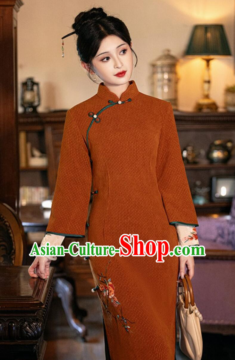 China Classical Cheongsam Traditional Chinese Clothing Embroidered Modern Qipao Dress China Classical Cheongsam Traditional Chinese Clothing Embroidered Modern Qipao Dress