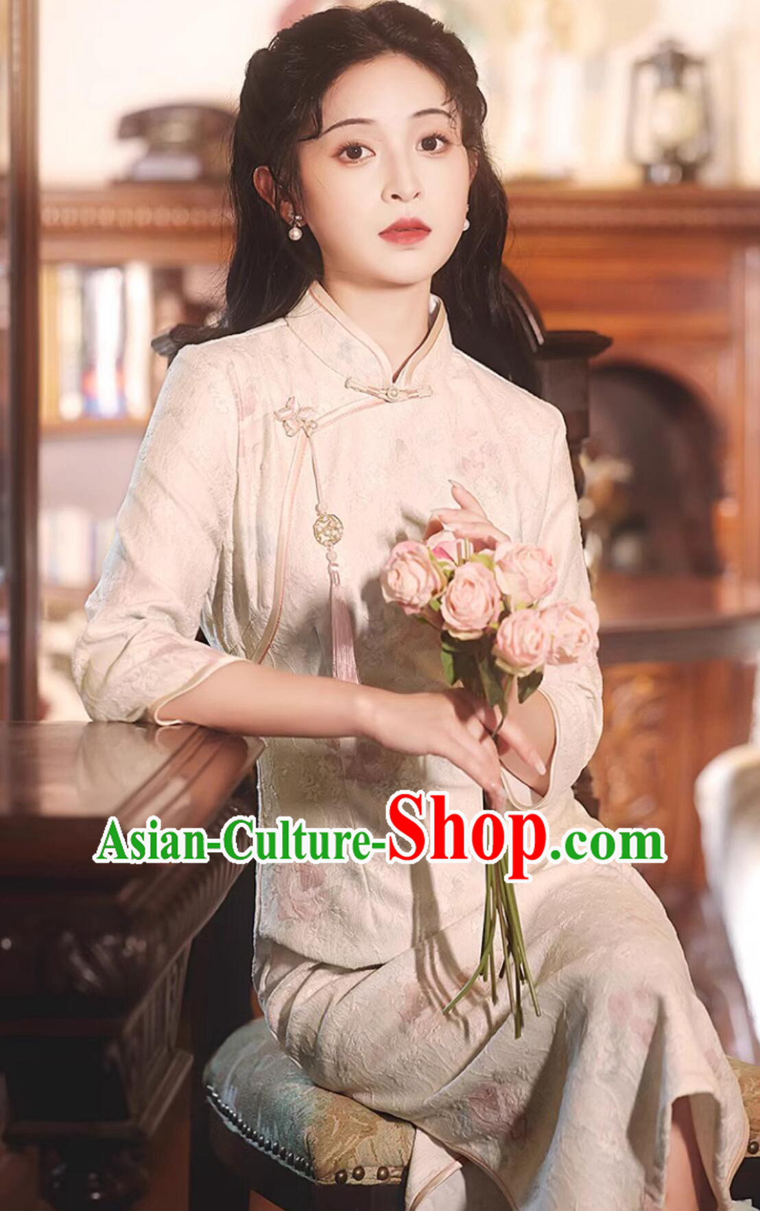 China Embroidered Lace Qipao Dress Classical Cheongsam Traditional Chinese Clothing China Embroidered Lace Qipao Dress Classical Cheongsam Traditional Chinese Clothing