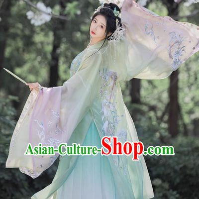 Chinese Song Dynasty Embroidered Epiphyllum Clothing Ancient China Princess Costume Traditional Hanfu Dress