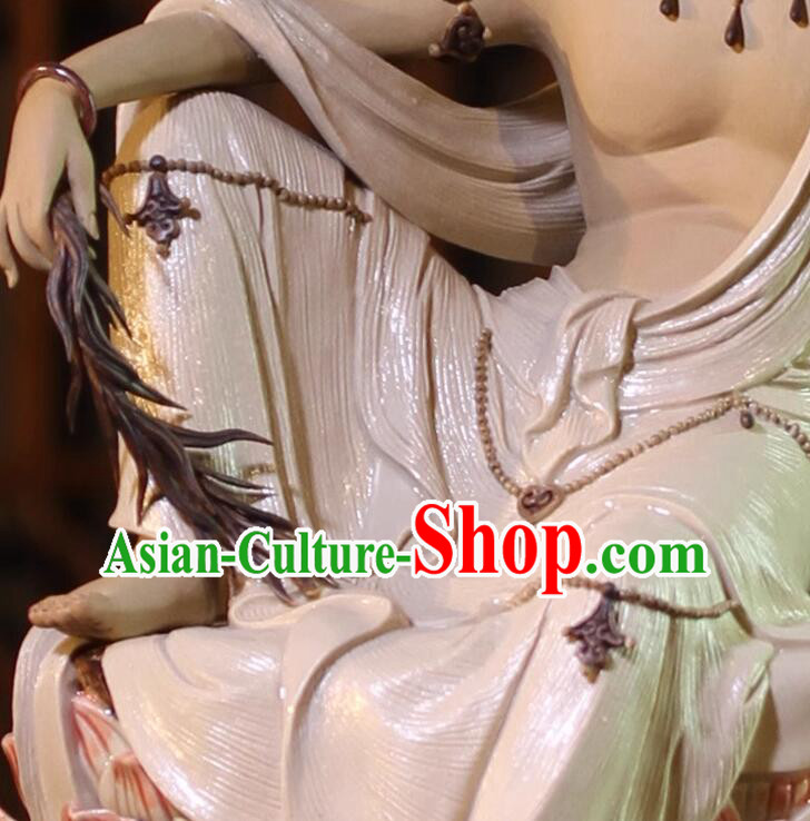 Top Handmade Samantabhadra Bodhisattva Statue Chinese Shiwan Ceramics Arts Collection Riding Elephant Buddha Top Handmade Samantabhadra Bodhisattva Statue Chinese Shiwan Ceramics Arts Collection Riding Elephant Buddha
