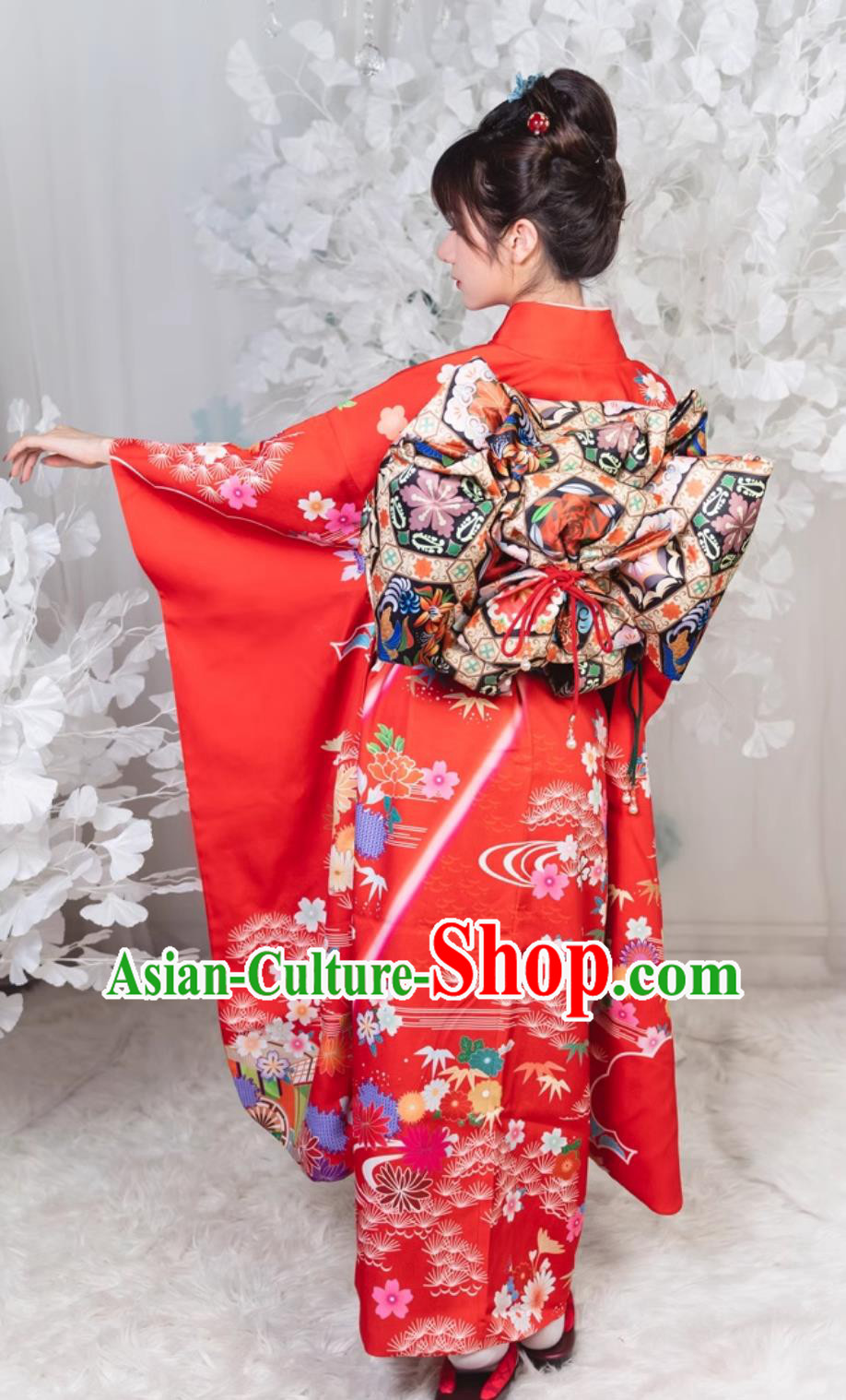 Japan Classical Red Furisode Kimono Top Japanese National Dress Traditional Orthodox Garments Japan Classical Red Furisode Kimono Top Japanese National Dress Traditional Orthodox Garments