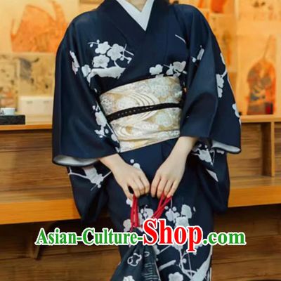 Traditional Version Of Kimono Formal Attire Japan Tavern Etiquette Dress