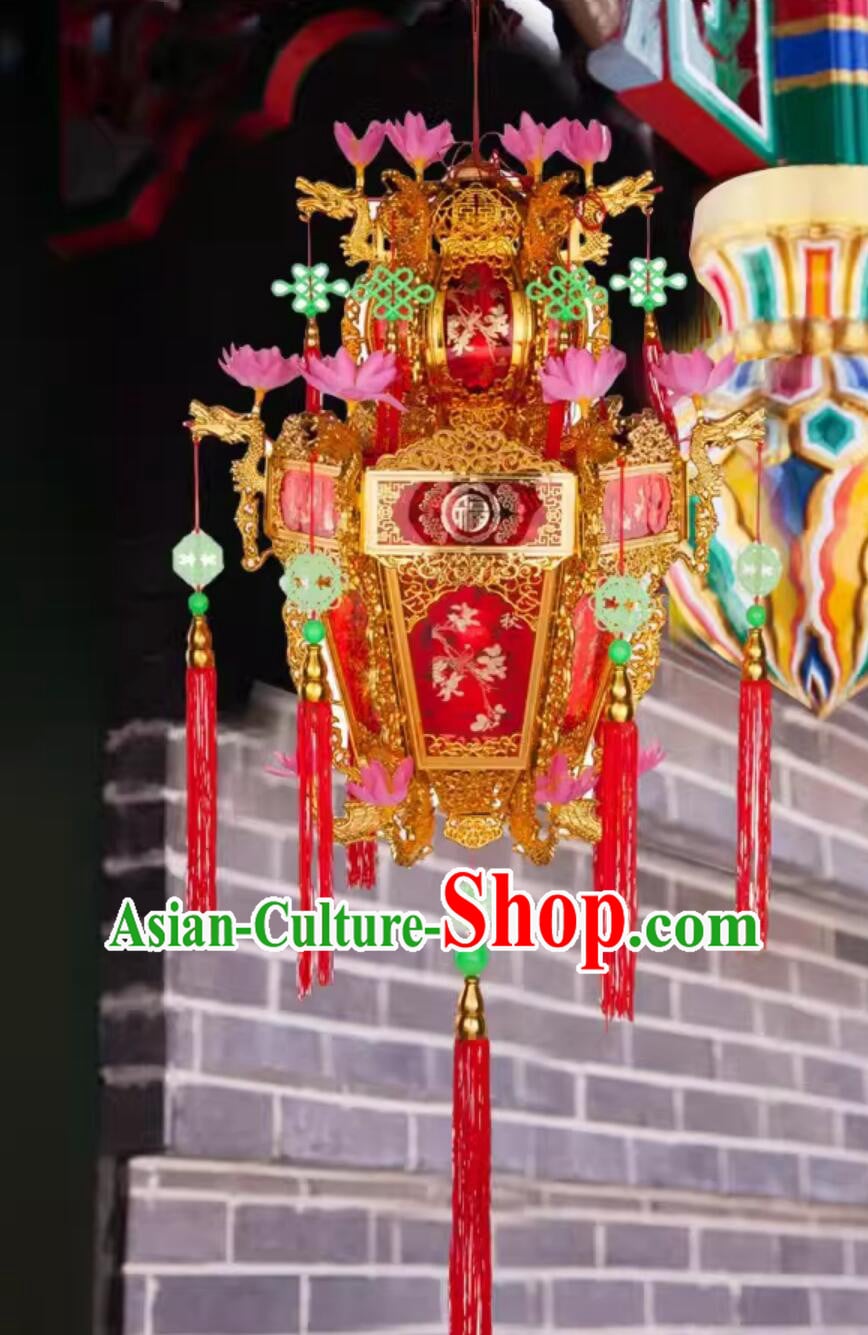 Chinese Handmade Palace Lantern Rotating Lamp Traditional New Year Lantern Chinese Handmade Palace Lantern Rotating Lamp Traditional New Year Lantern
