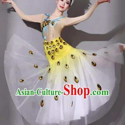 Yellow China Dai Ethnic Dance Costume Yunnan Ethnic Minority Cucurbit Flute Performance Clothing Woman Peacock Dance Dress