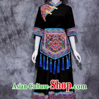 China Zhuang National Minority Woman Clothing Guizhou March 3rd Festival Black Outfit Traditional Chinese Ethnic Dance Costume