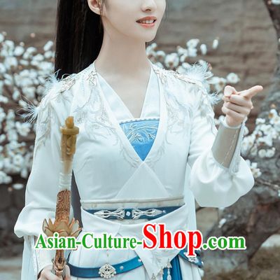 Chinese Drama Dashing Youth Heroine Yue Yao Dress Costume Ancient China Swordswoman Clothing