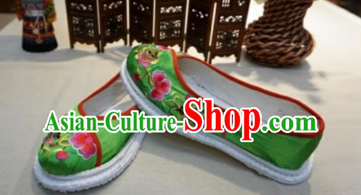 Handmade Green Satin Shoes Chinese National Embroidered Shoes Handmade Green Satin Shoes Chinese National Embroidered Shoes
