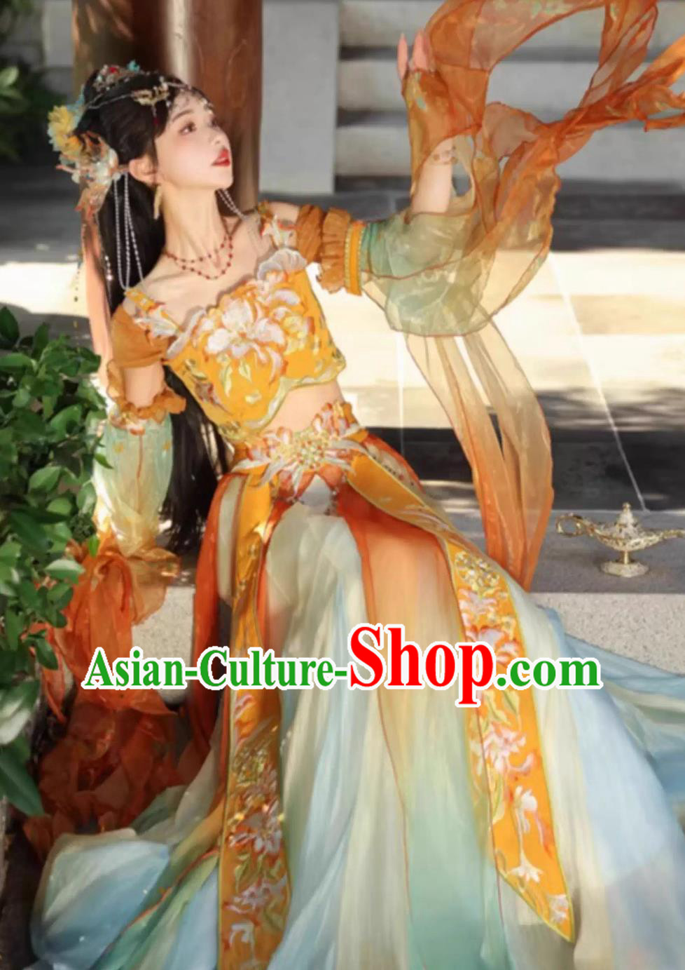 Mystical Enchantress Performance Costume Embroidery Chinese Ethnic Princess Yellow Dress Mystical Enchantress Performance Costume Embroidery Chinese Ethnic Princess Yellow Dress