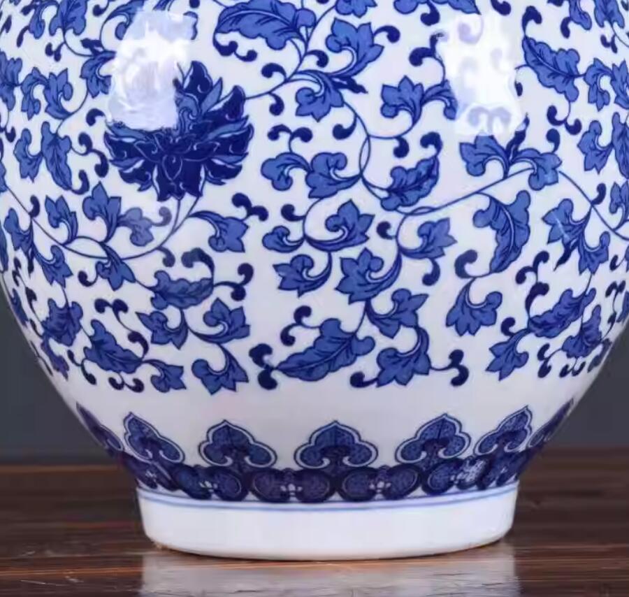 Jingdezhen Blue And White Porcelain Chinese Interlocking Flower Pattern Gourd Vase Ornament Jingdezhen Blue And White Porcelain Chinese Interlocking Flower Pattern Gourd Vase Ornament
