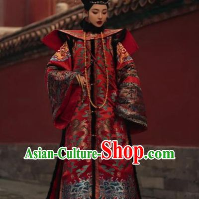 Chinese Palace Embroidery Wedding Attire Qing Dynasty Court Empress Wedding Dress Ancient Women Ceremonial Robe