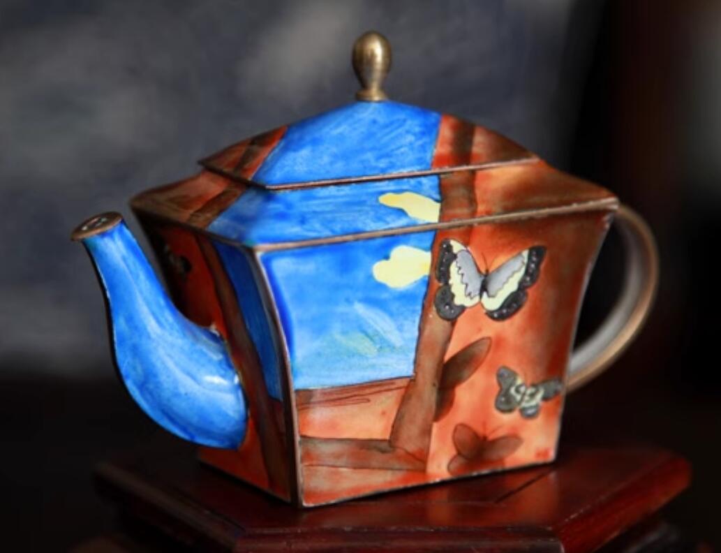 Chinese Hand Painted Enamel Craft Cloisonne Teapot Collection Dancing Butterflies Chinese Hand Painted Enamel Craft Cloisonne Teapot Collection Dancing Butterflies