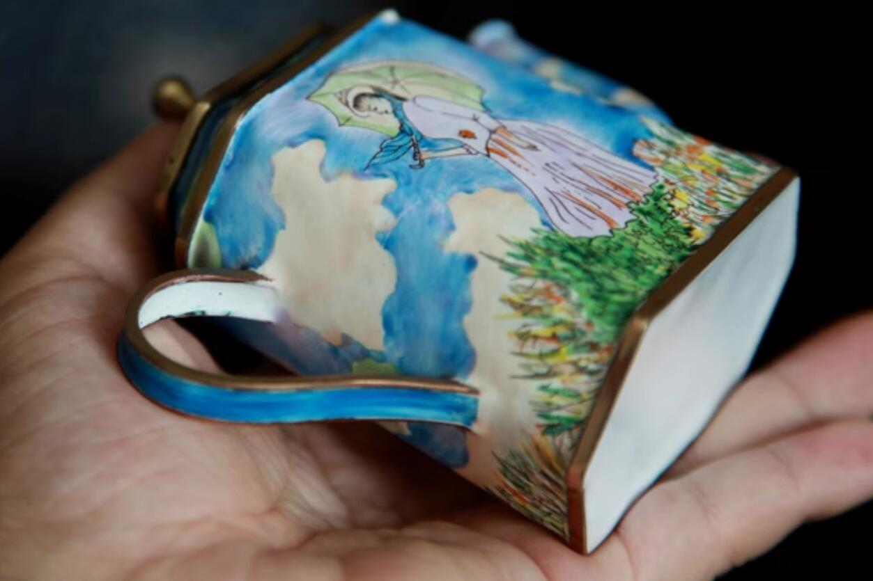 Chinese Hand Painted Enamel Craft Cloisonne Teapot Collection Beautiful Girl Chinese Hand Painted Enamel Craft Cloisonne Teapot Collection Beautiful Girl