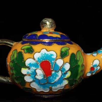 Chinese Traditional Enamel Craft Yellow Cloisonne Teapot Rich Peony
