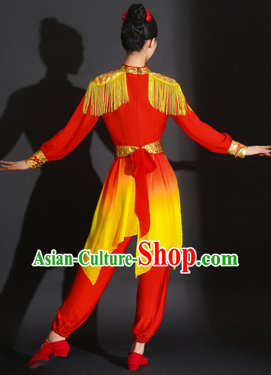 Chinese Drum Performance Red Outfit Majestic Percussion Team Festive Costume