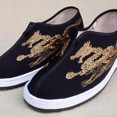 Traditional Chinese Shoes Handmade Strong Cloth Soles Shoes Old Beijing Embroidery Dragon Shoes