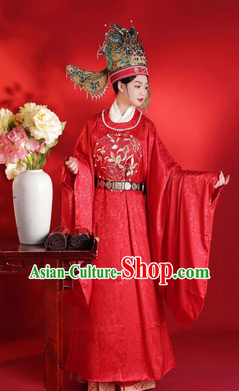 Chinese Hanfu Wedding Attires Traditional Ming Dynasty Embroidered Gowns Couple Complete Set Chinese Hanfu Wedding Attires Traditional Ming Dynasty Embroidered Gowns Couple Complete Set