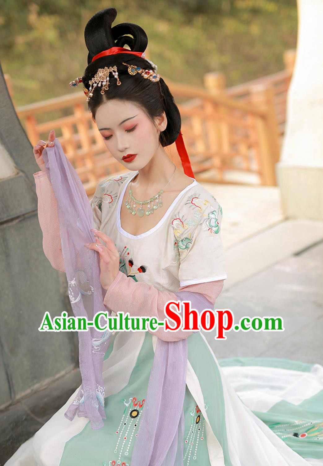Hanfu Chinese Tang Dynasty Three Piece Set Embroidered M Flared Waist High Ruqun Outfit Hanfu Chinese Tang Dynasty Three Piece Set Embroidered M Flared Waist High Ruqun Outfit