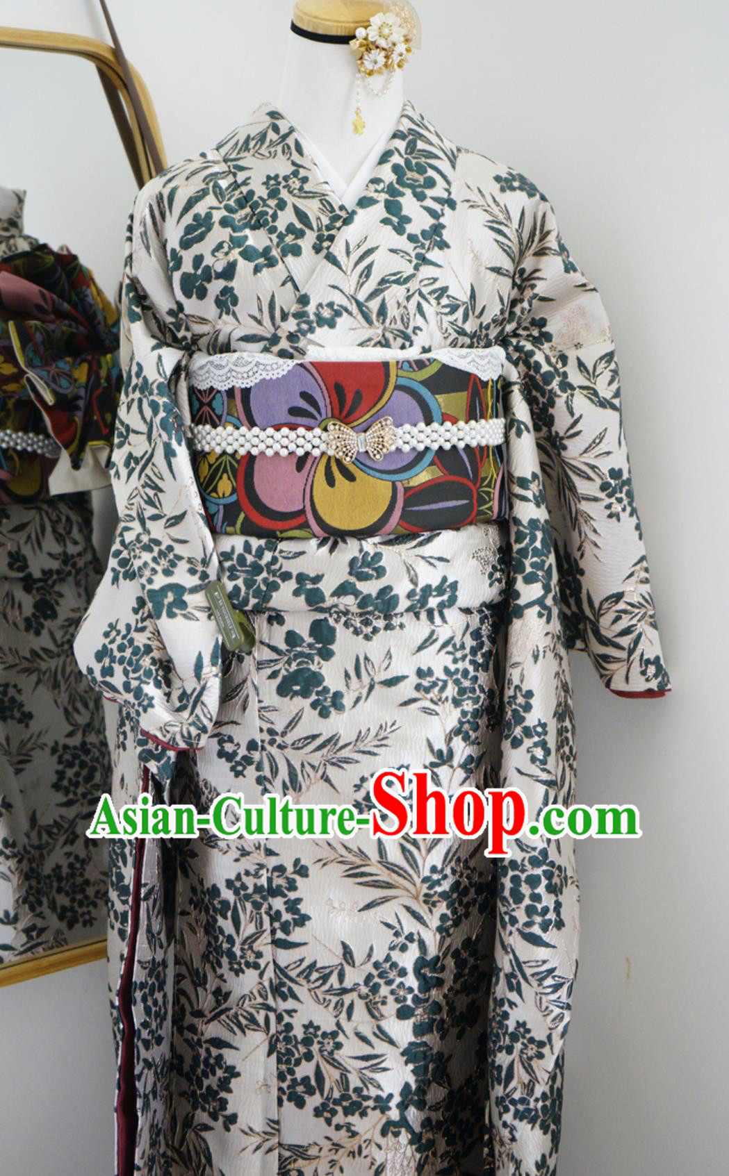 Japanese Traditional Women Formal Furisode Kimono Japanese Traditional Women Formal Furisode Kimono