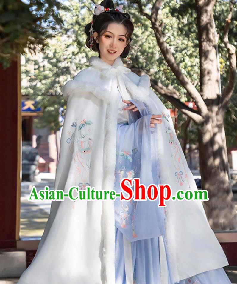 White Heavy Embroidery Hanfu Cape Chinese Traditional Women Winter Woolen Coat White Heavy Embroidery Hanfu Cape Chinese Traditional Women Winter Woolen Coat