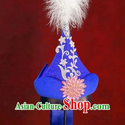 Mongolian Ladies Forehead Pointed White Fuzzy Hat Chinese Ethnic Dance Performance Hair Accessory