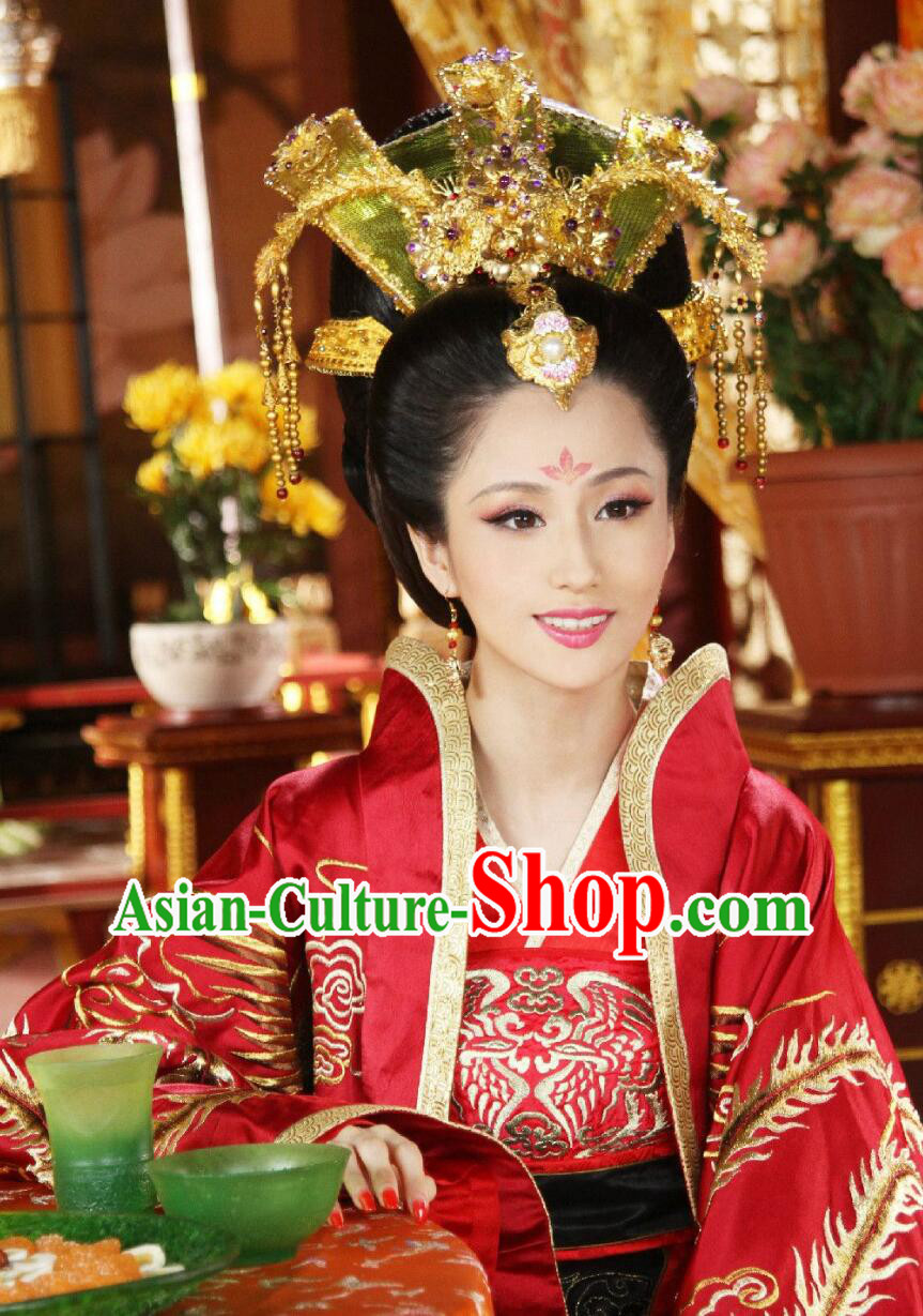 Jewelries and Traditional Crafts Jewelries and Traditional Crafts