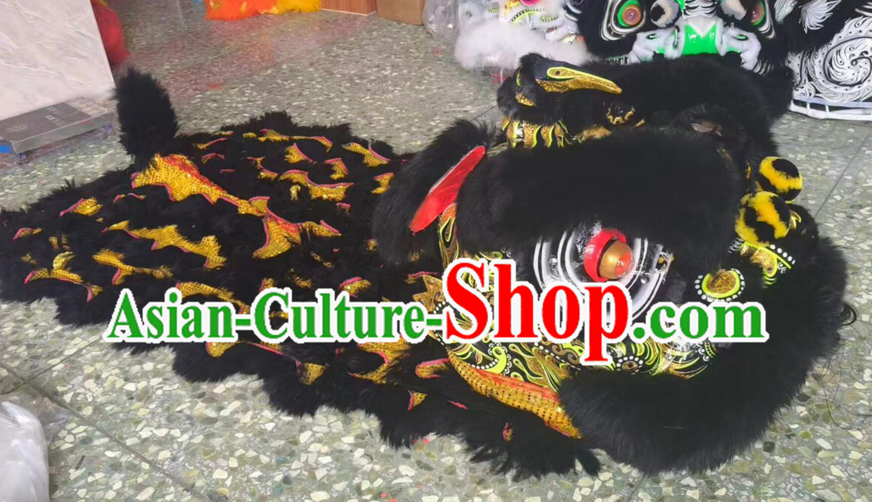 Handmade Laofuzi Lion Head Traditional Chinese Black Wool Lion Dance Costumes Complete Set Handmade Laofuzi Lion Head Traditional Chinese Black Wool Lion Dance Costumes Complete Set