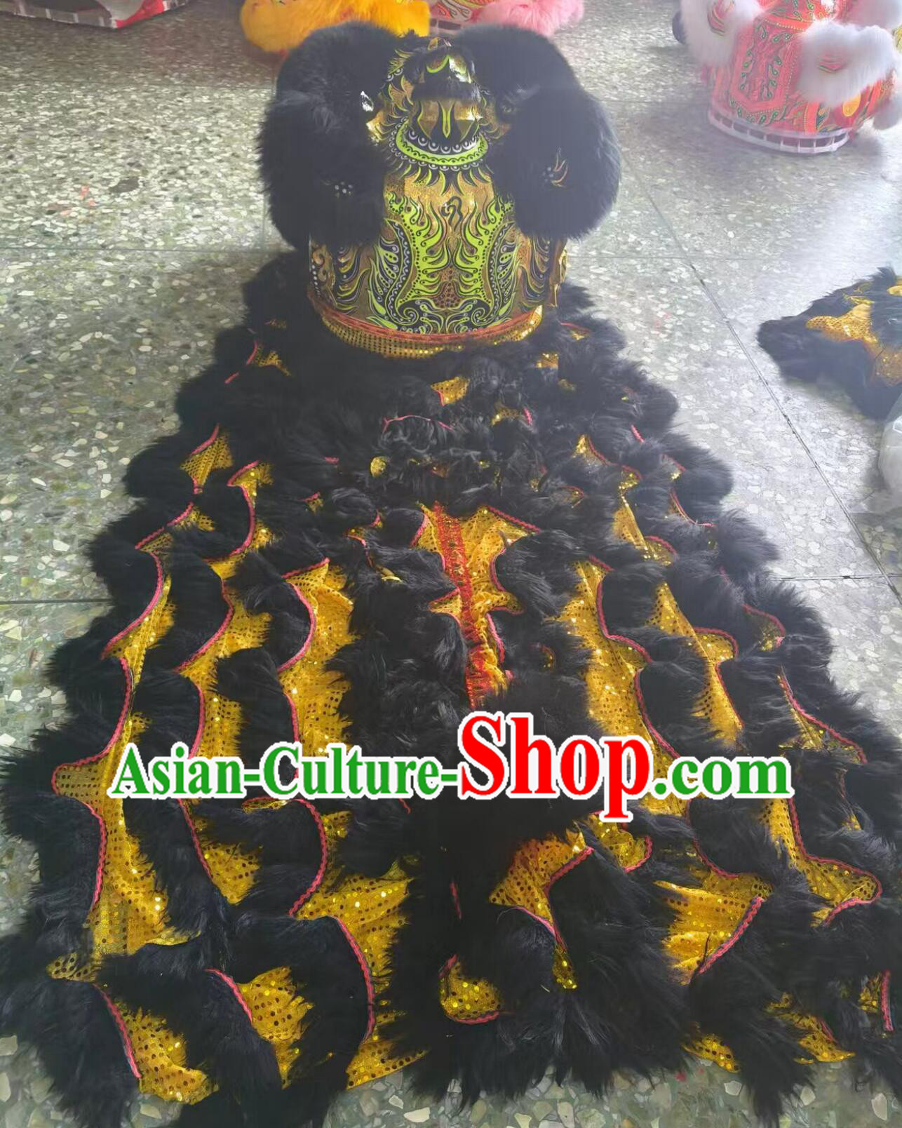 Handmade Laofuzi Lion Head Traditional Chinese Black Wool Lion Dance Costumes Complete Set Handmade Laofuzi Lion Head Traditional Chinese Black Wool Lion Dance Costumes Complete Set
