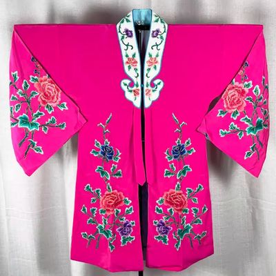 Chinese Peking Opera Huadan Costume Embroidered Peony Cape