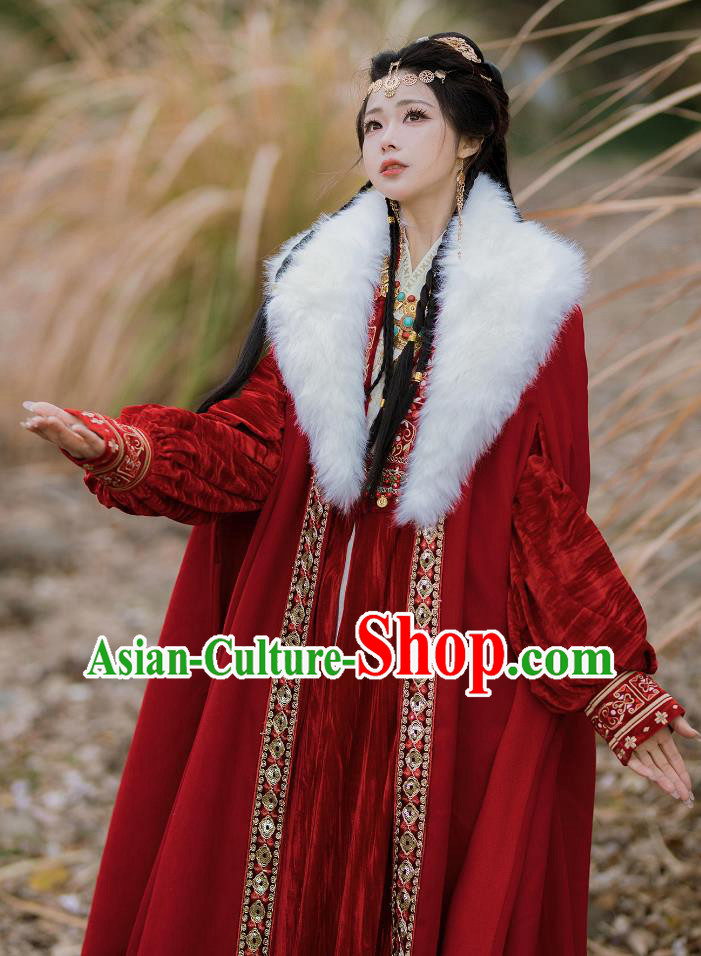 Grassland Princess Embroidered Hanfu Winter Traditional Chinese Costume Grassland Princess Embroidered Hanfu Winter Traditional Chinese Costume
