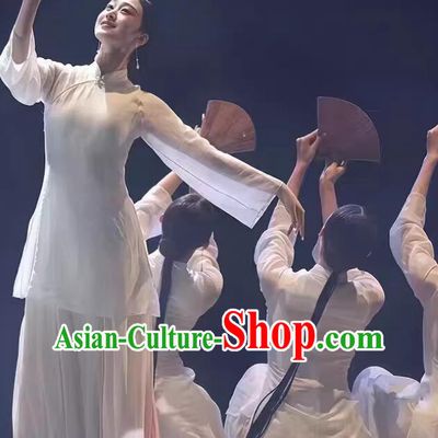 Fan Dance Costume Fragrant Fan Hiding Spring Performance Outfit Chinese Women Group Dance Outfit