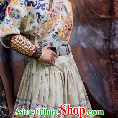Ming Dynasty Beige Feiyu Robe Chinese Traditional Clothing Imitation Brocade Tie Li