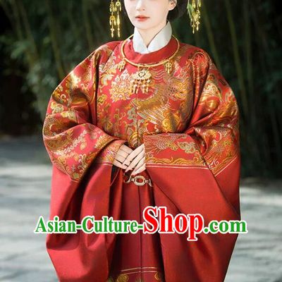 Ming Dynasty Noble Lady Round Collar Robe Heavy Embroidery Gold Woven Brocade Hanfu for Women Traditional Chinese Costume